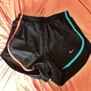 Nike women’s running shorts size small